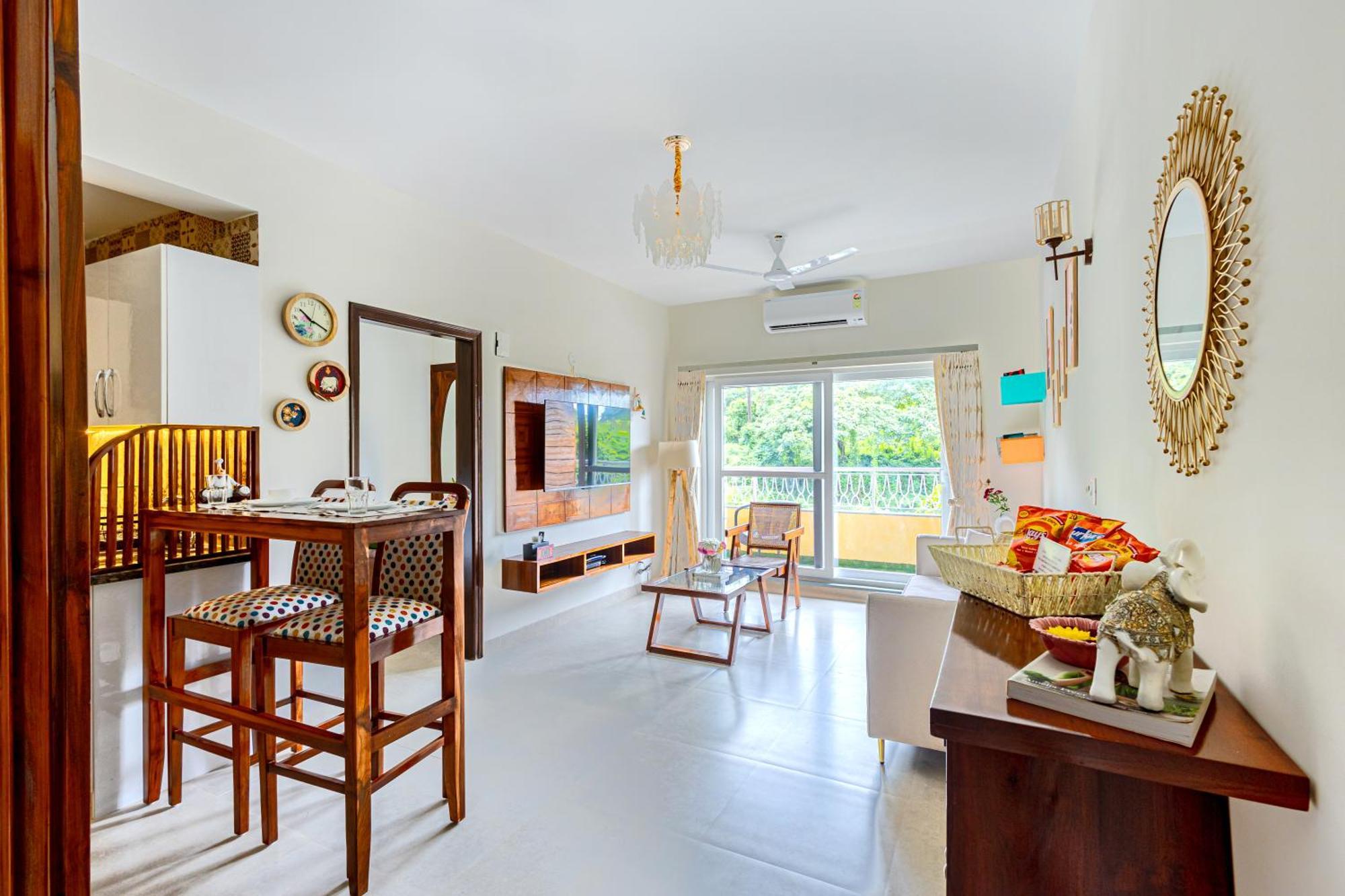 Alaya Stays 1 Bhk With Balcony & Pool - Veera Marina Candolim Bagian luar foto
