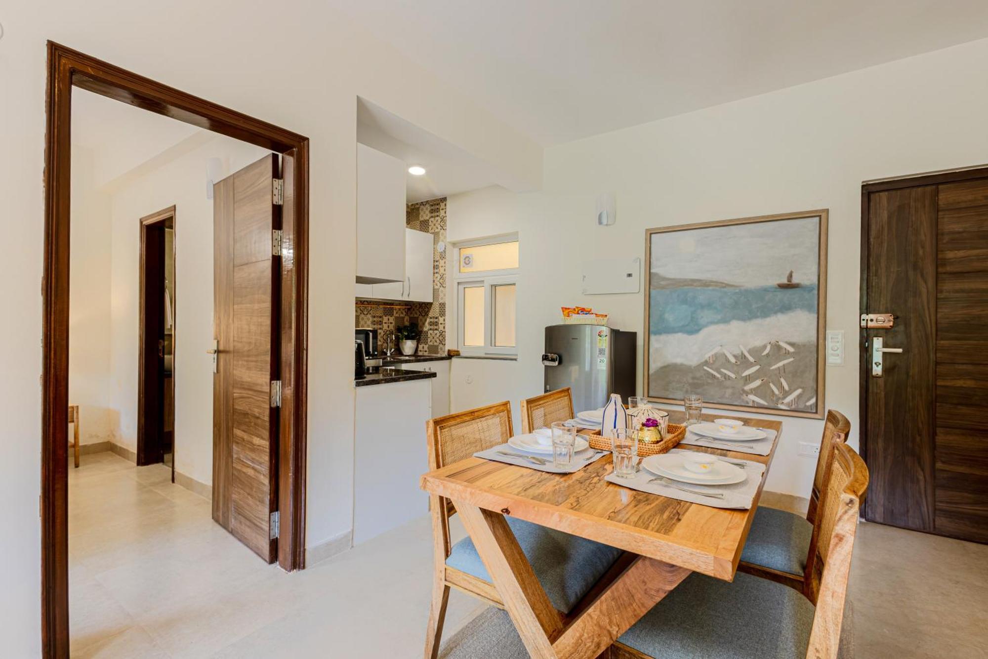 Alaya Stays 1 Bhk With Balcony & Pool - Veera Marina Candolim Bagian luar foto