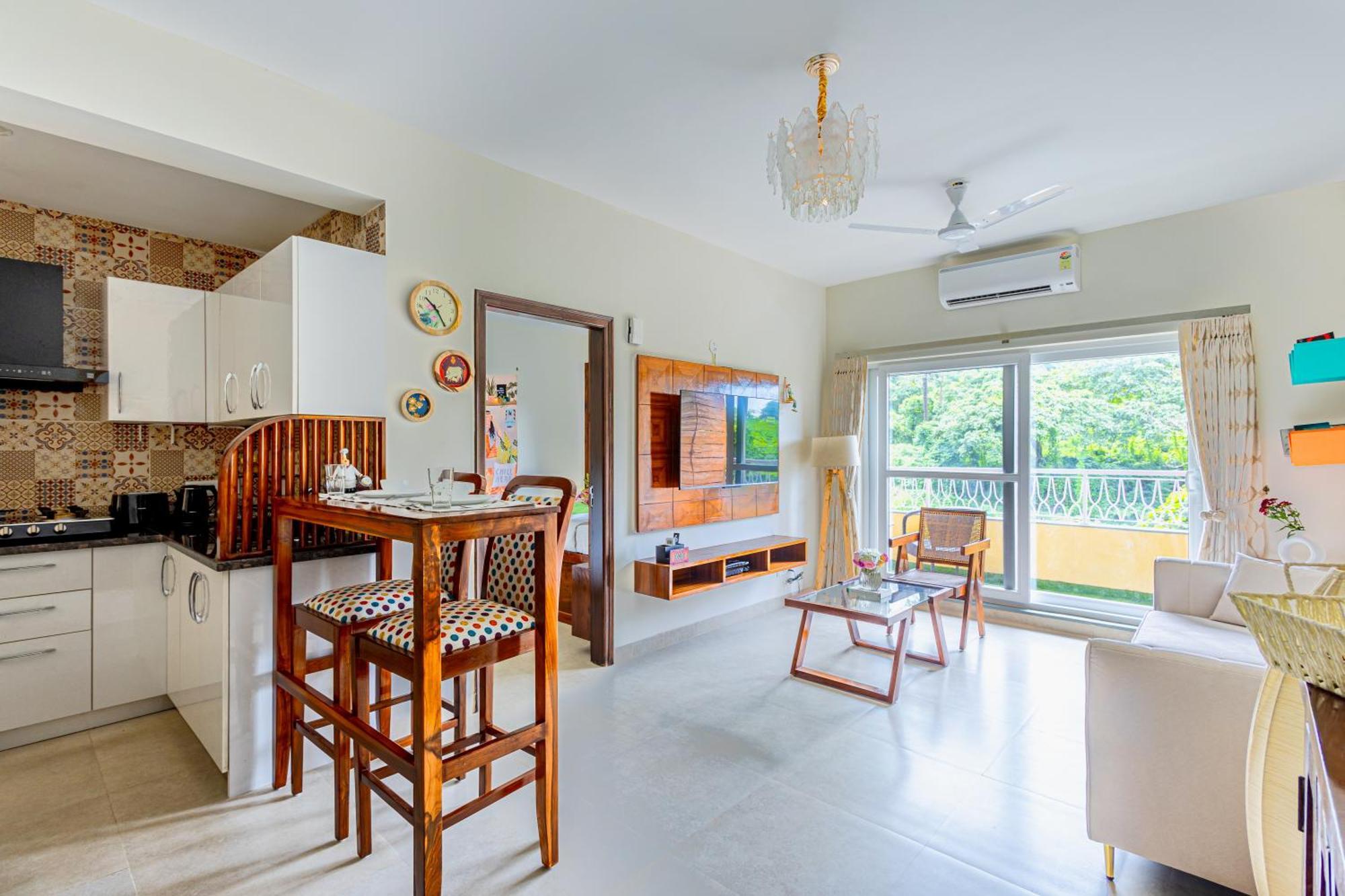 Alaya Stays 1 Bhk With Balcony & Pool - Veera Marina Candolim Bagian luar foto