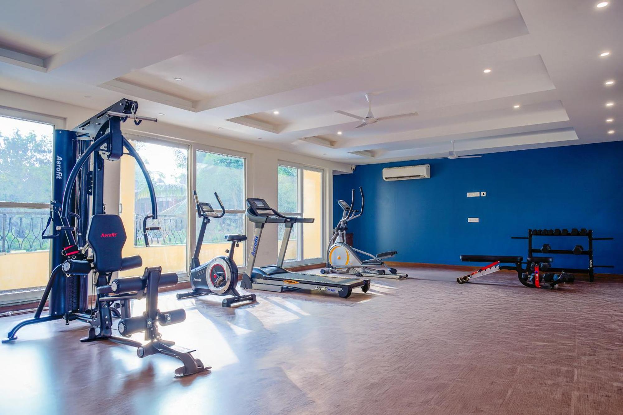 Alaya Stays 1 Bhk With Balcony & Pool - Veera Marina Candolim Bagian luar foto
