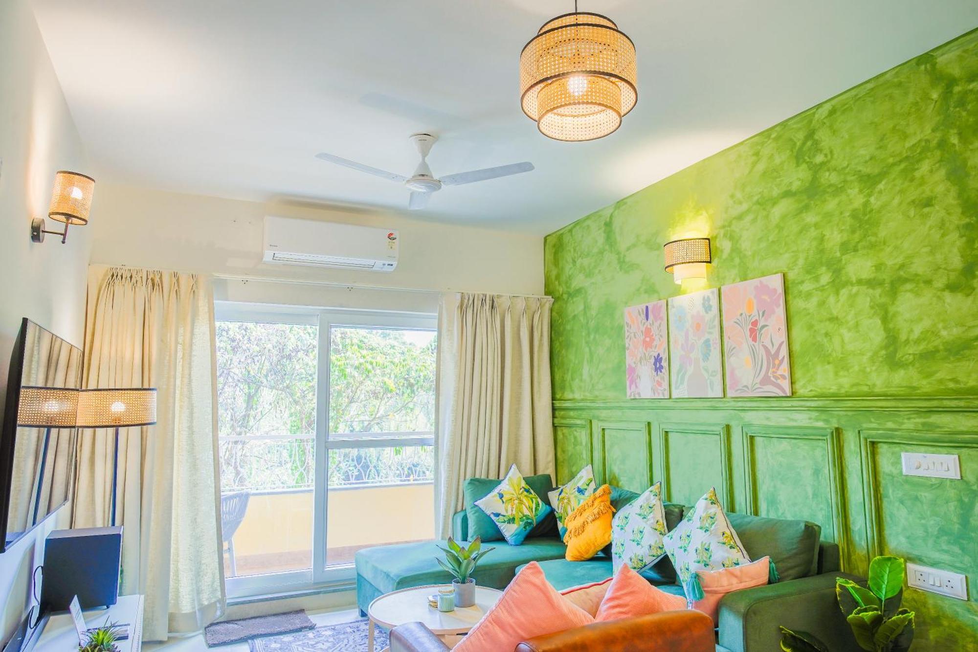 Alaya Stays 1 Bhk With Balcony & Pool - Veera Marina Candolim Bagian luar foto